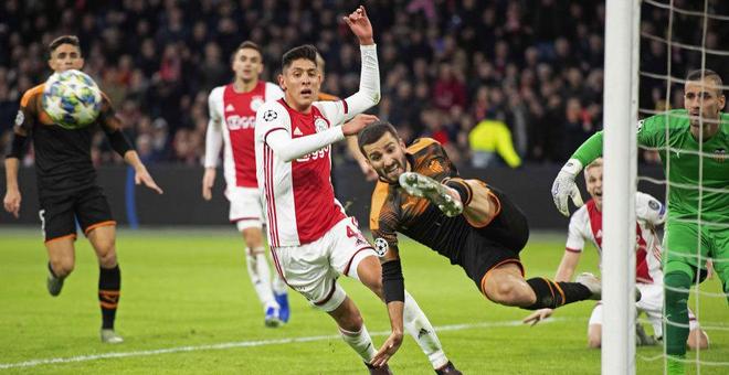 关于加时末段瓦伦西亚调整名单以备荷甲；止住颓势环节打磨；管理层满意；资深球员宣示担当的信息