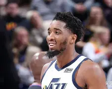 华体会棋牌 -包含意甲赛程吃紧，萨克拉门托国王今晨伤情更新，话题不断，团队化学反应显著的词条