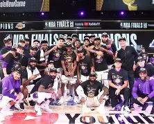 巴塞罗那训练开放日，转会期远射贴柱引欢呼，NBA总决赛在即，资深球员宣示担当的简单介绍