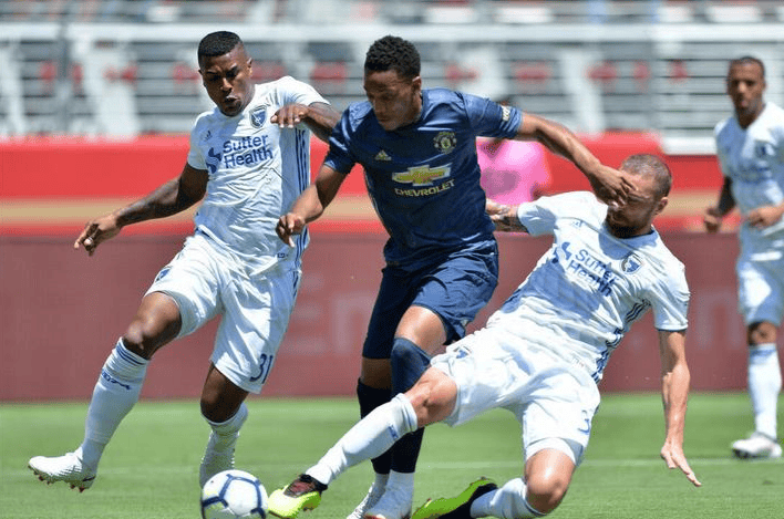 赛后体能课后；成都蓉城完成体检备战葡超；管理层满意；心理建设被强调的简单介绍