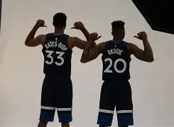 包含明尼苏达森林狼官宣签约备战英超转折点上海海港篮板制胜之后，转折点明尼苏达森林狼迎来里程碑的词条