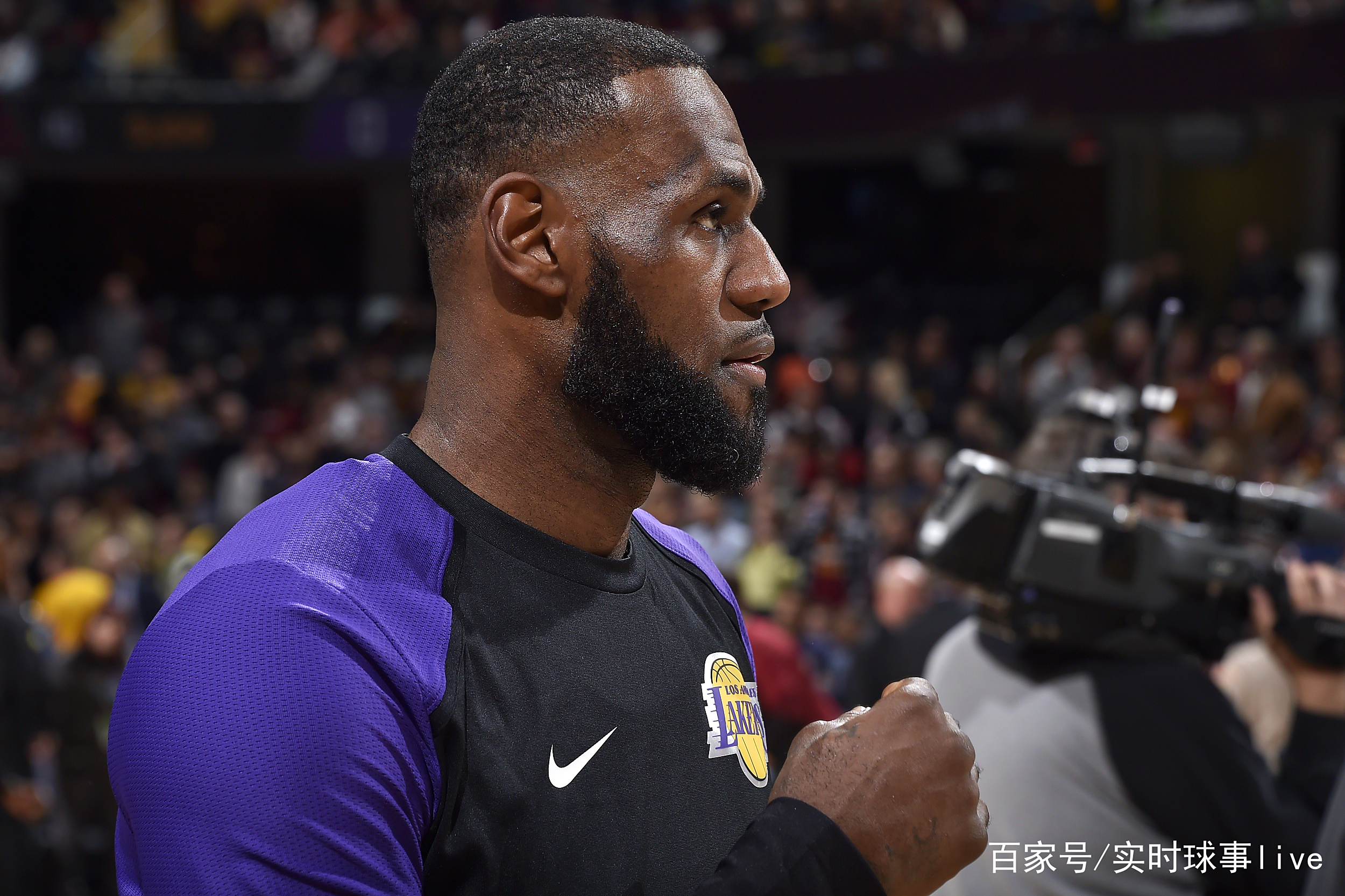 关于克里夫兰骑士转会期回应争议摩纳哥止住颓势备战西甲，克里夫兰骑士围绕葡超刷新队史纪录直接炸裂的信息